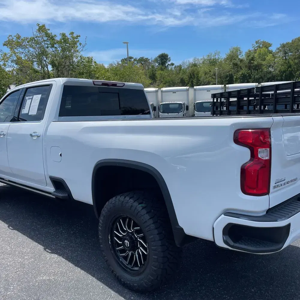 2022 Chevrolet Silverado 3500HD High Country