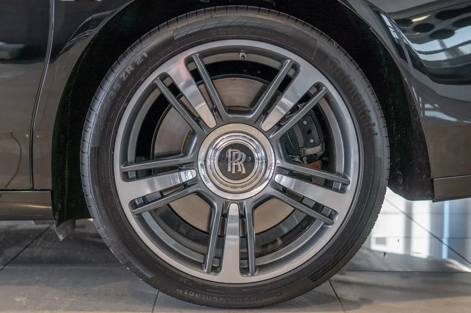 13k-Mile 2014 Rolls-Royce Ghost