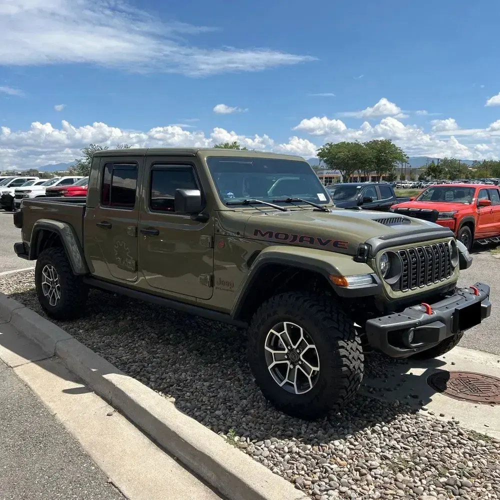2025 Jeep Gladiator Mojave X