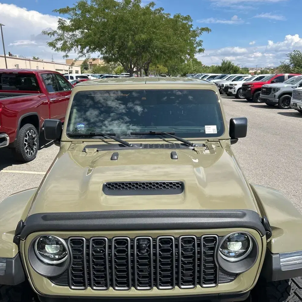 2025 Jeep Gladiator Mojave X