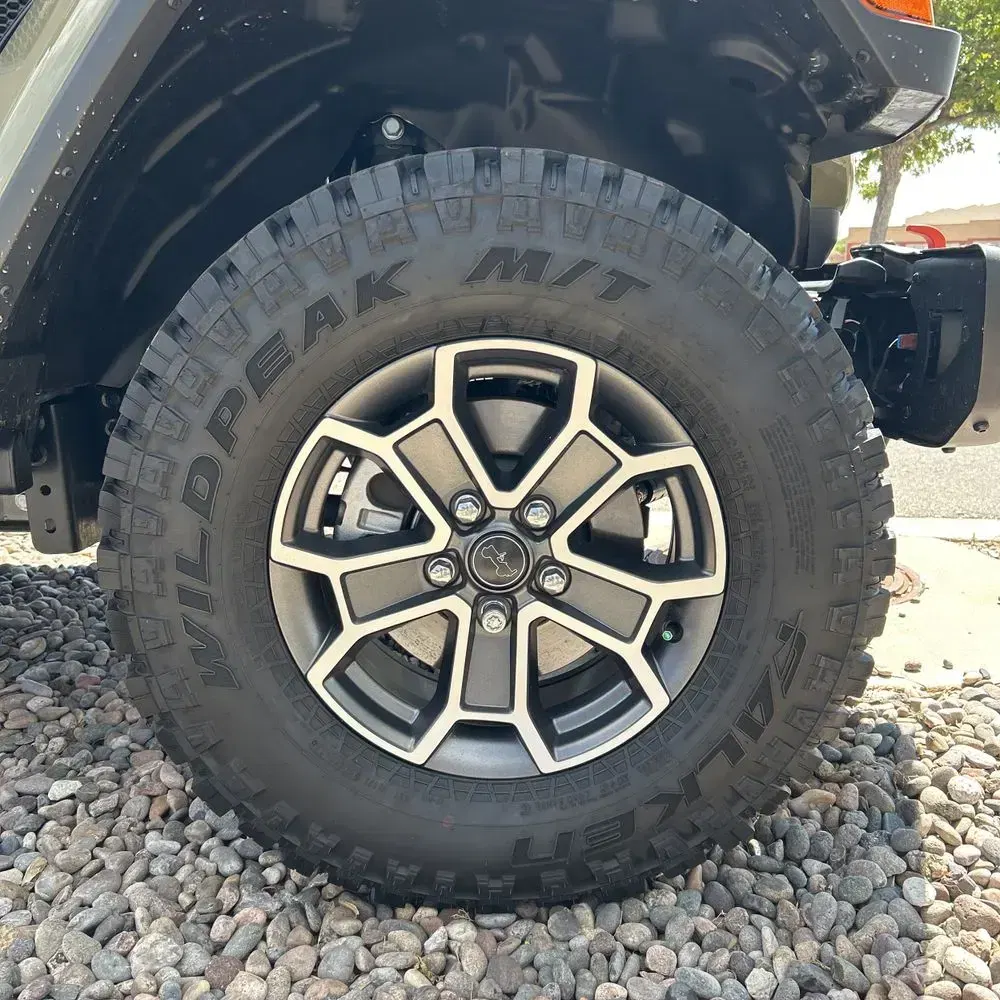 2025 Jeep Gladiator Mojave X