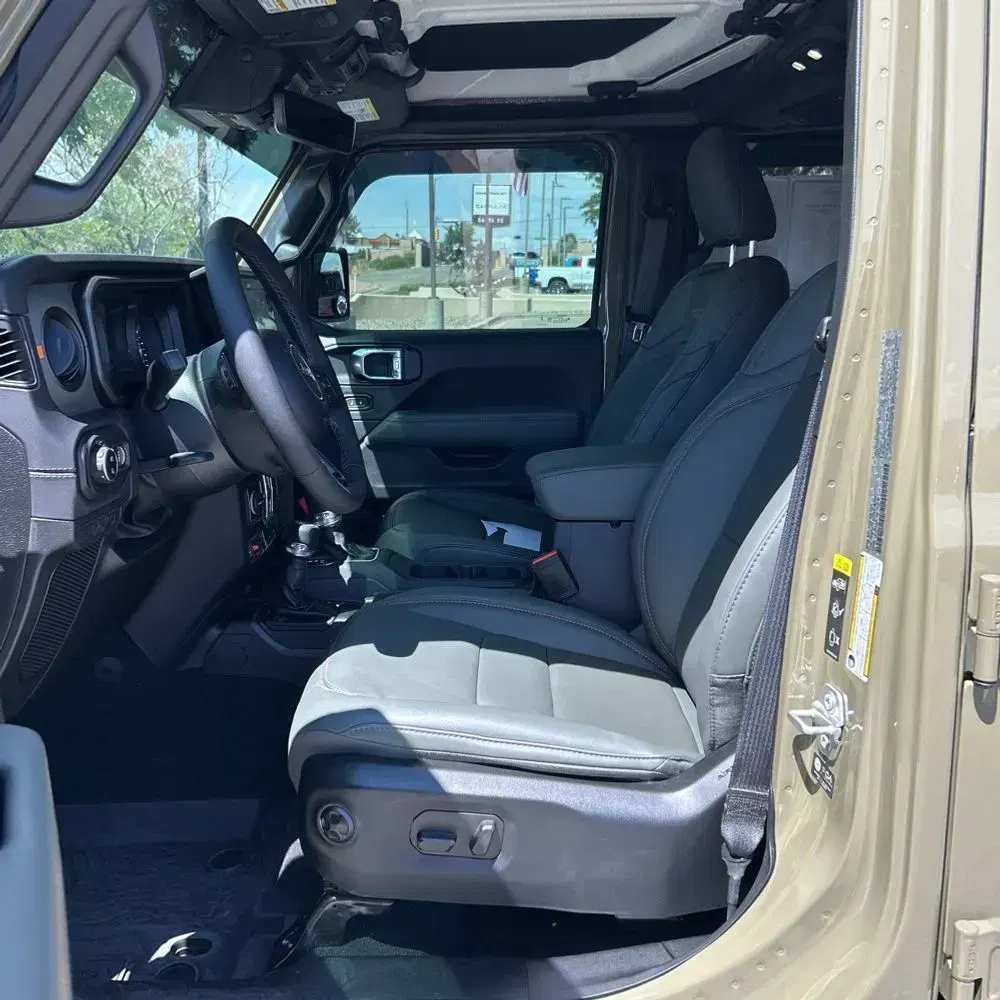 2025 Jeep Gladiator Mojave X