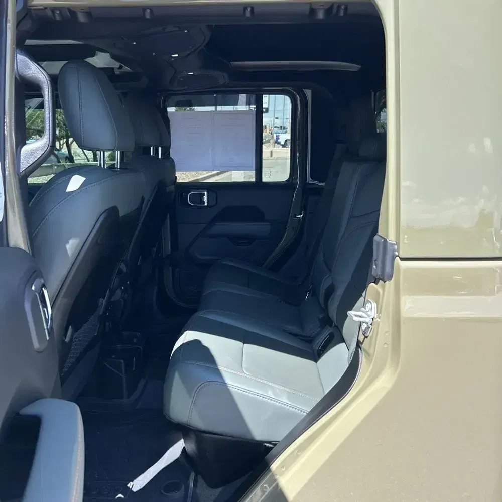 2025 Jeep Gladiator Mojave X