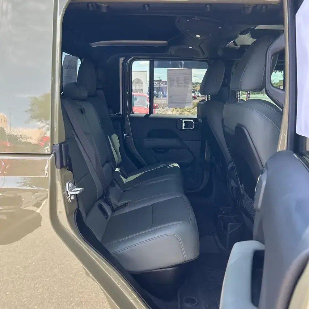 2025 Jeep Gladiator Mojave X