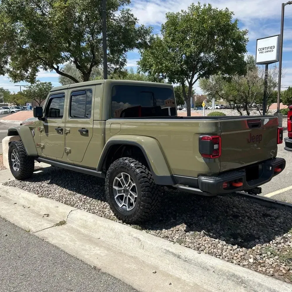 2025 Jeep Gladiator Mojave X