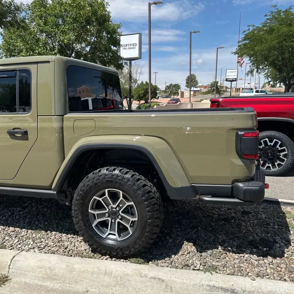 2025 Jeep Gladiator Mojave X
