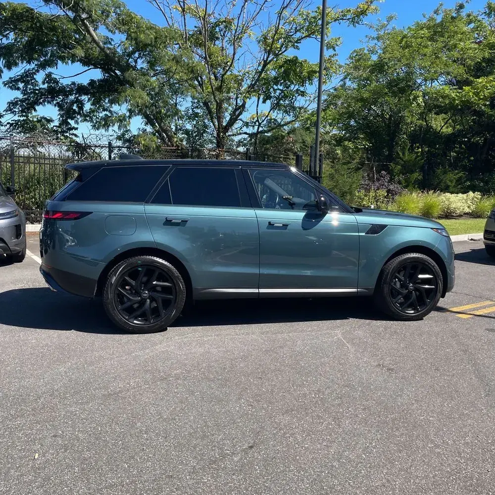 2024 Land Rover Range Rover Sport P360 SE