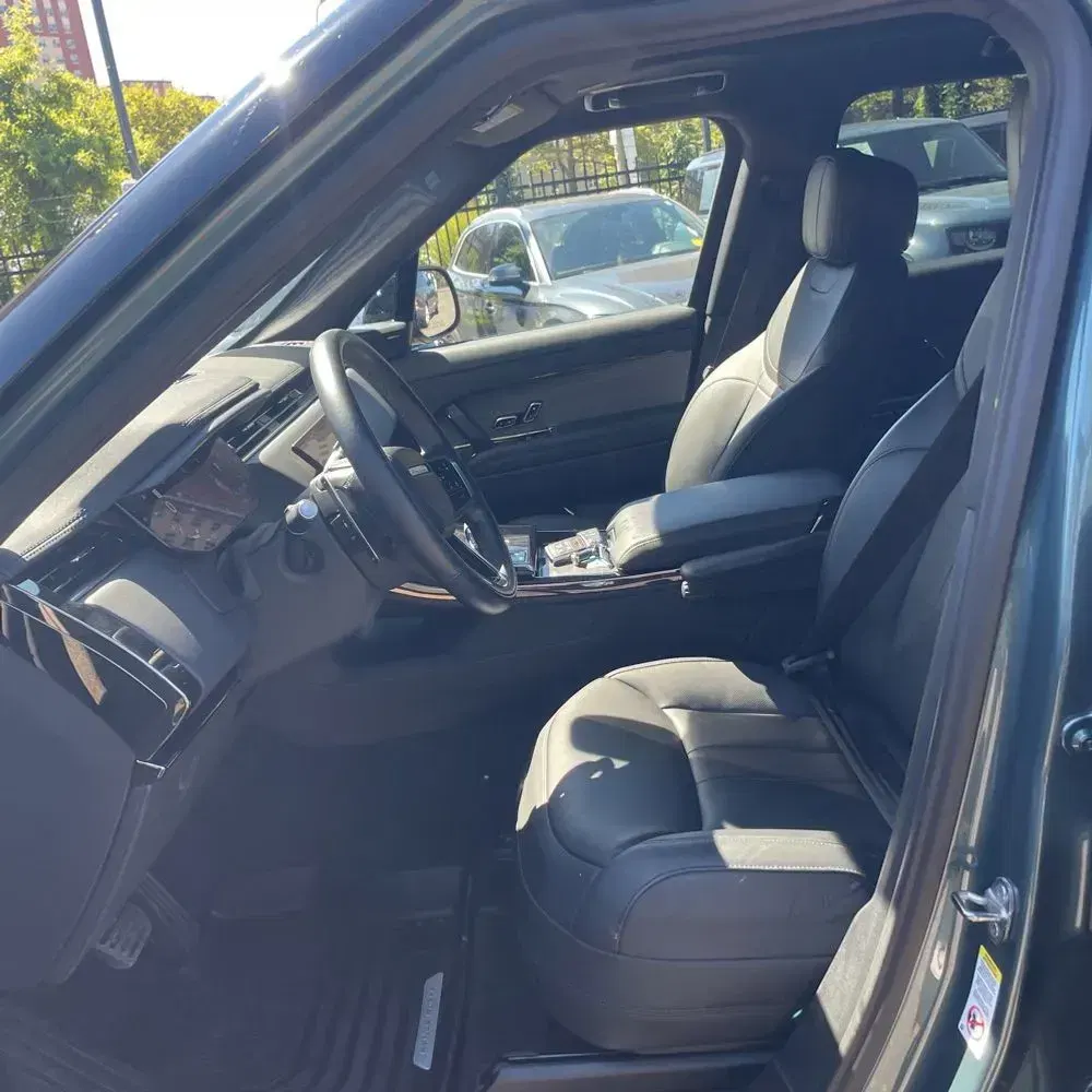 2024 Land Rover Range Rover Sport P360 SE