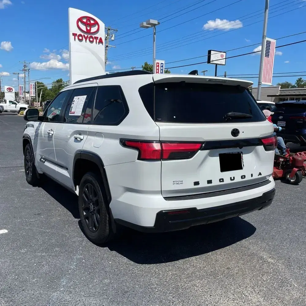 2024 Toyota Sequoia Platinum
