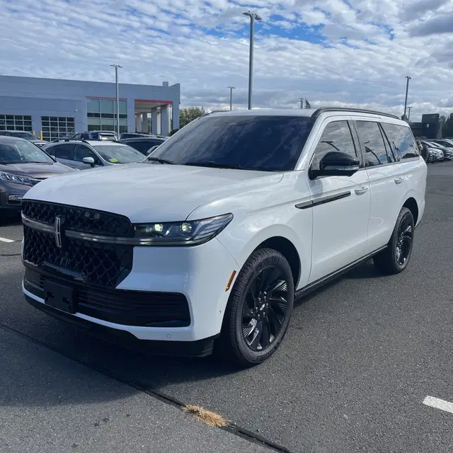 2025 Lincoln Navigator Reserve