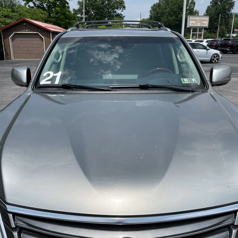 2021 Lexus LX 570 Three-Row