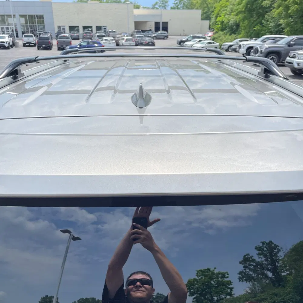 2021 Lexus LX 570 Three-Row
