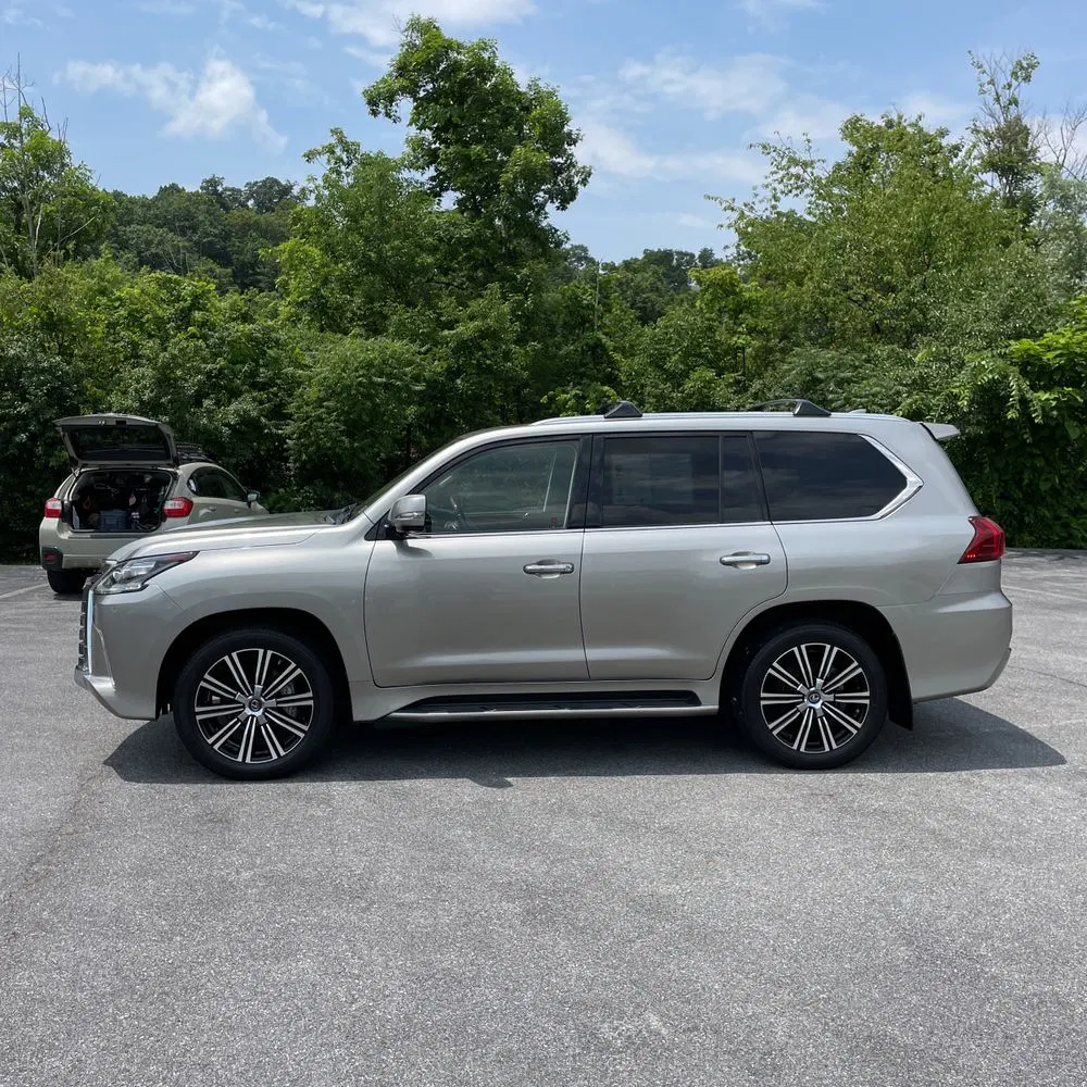 2021 Lexus LX 570 Three-Row