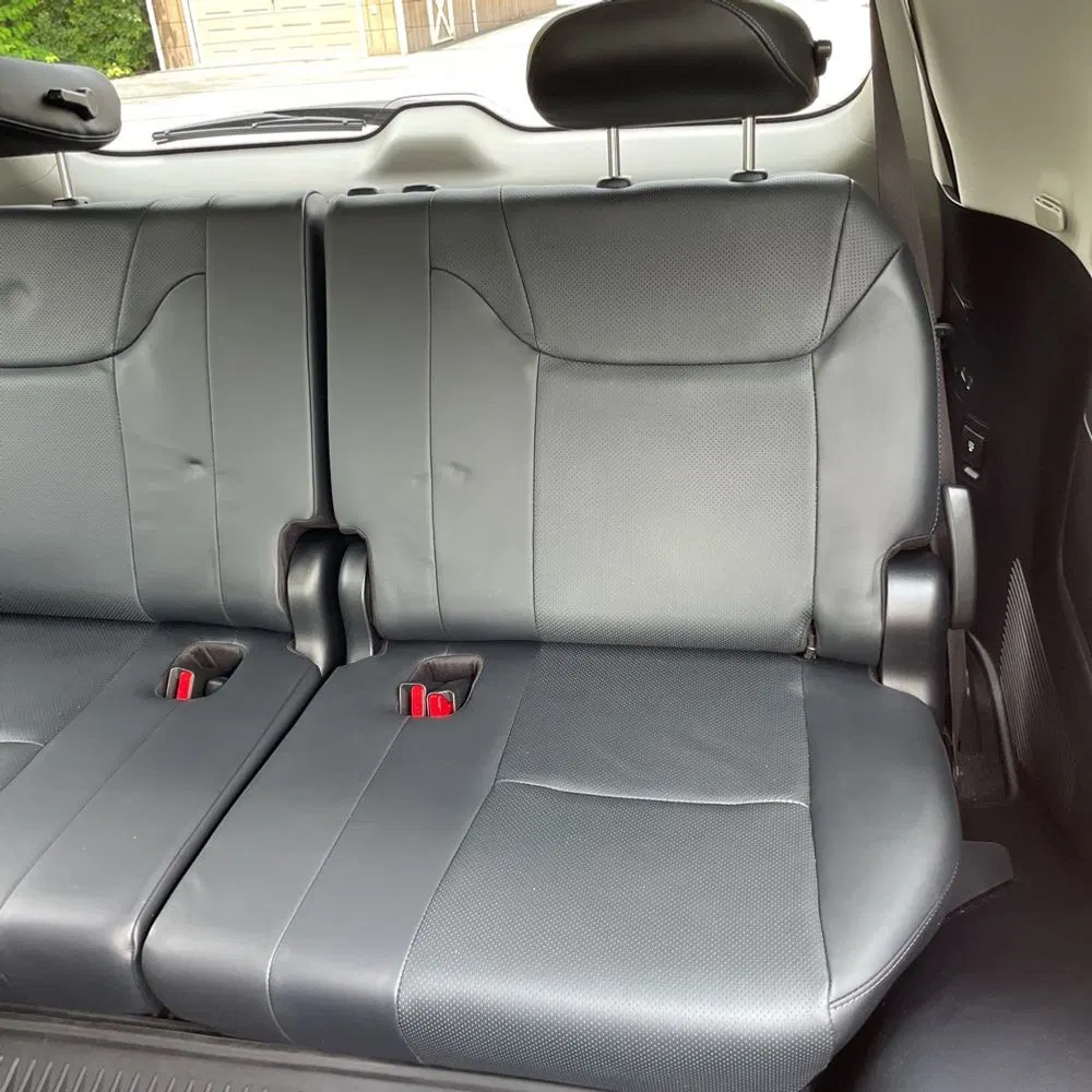 2021 Lexus LX 570 Three-Row