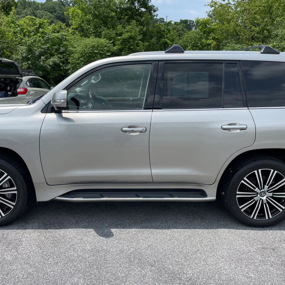 2021 Lexus LX 570 Three-Row
