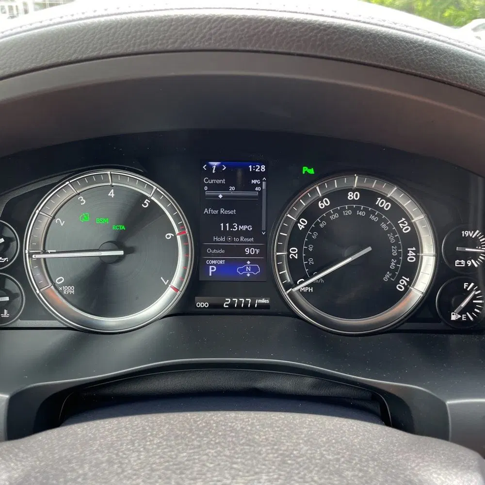 2021 Lexus LX 570 Three-Row