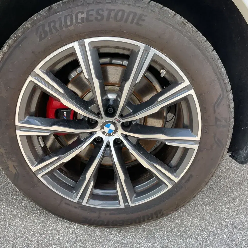 2024 BMW X6 M60i