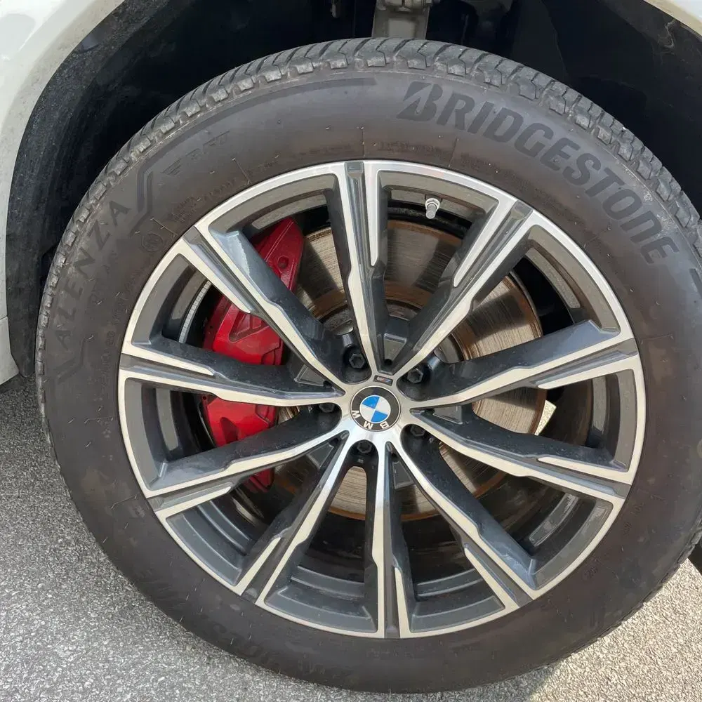 2024 BMW X6 M60i