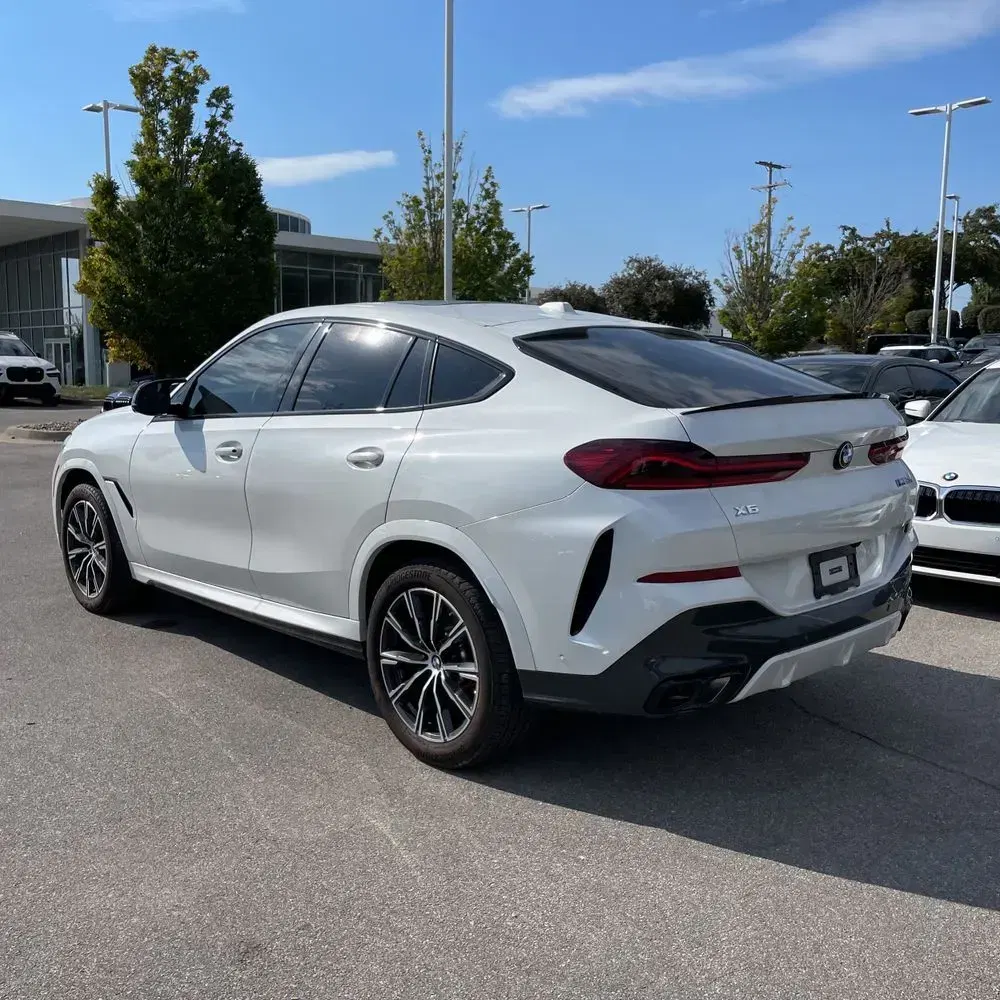 2024 BMW X6 M60i