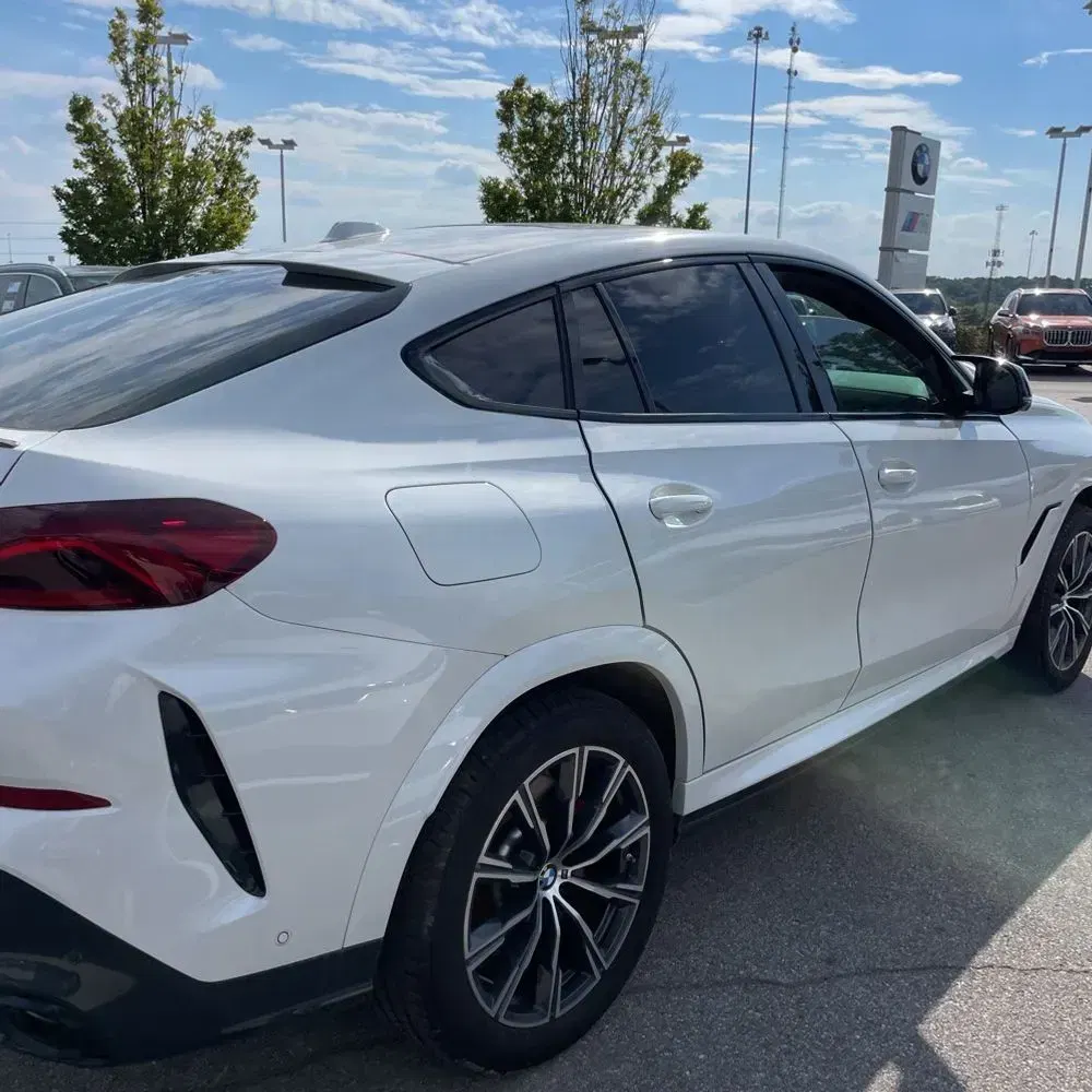 2024 BMW X6 M60i