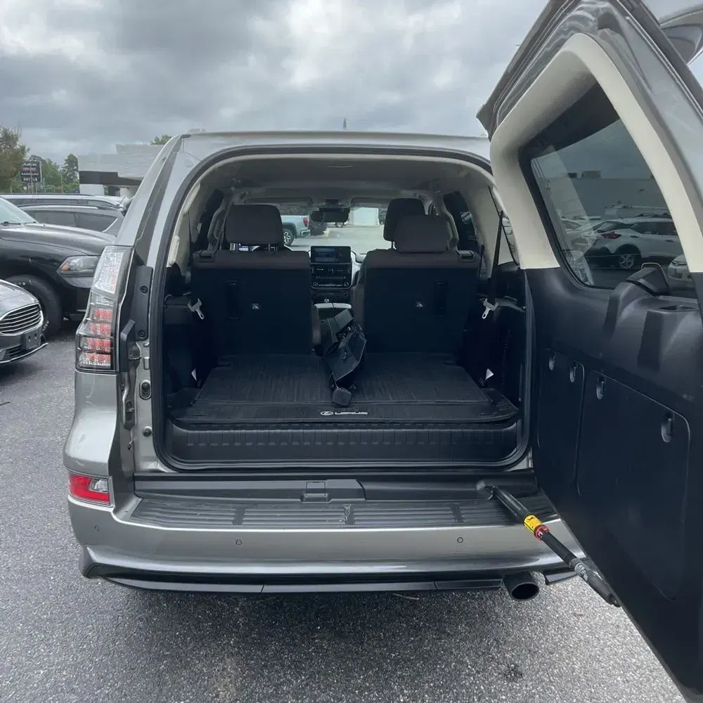 2023 Lexus GX 460 Base