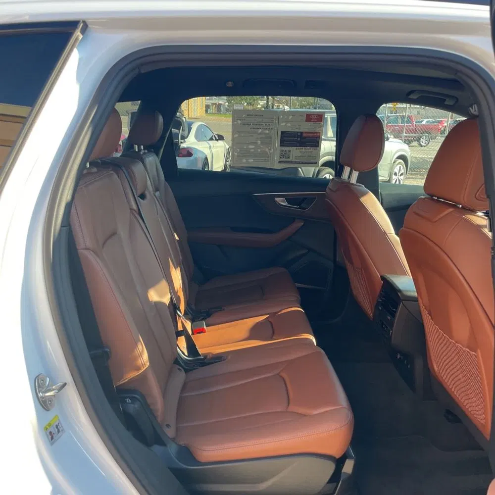 2025 Audi Q7 Premium Plus 45