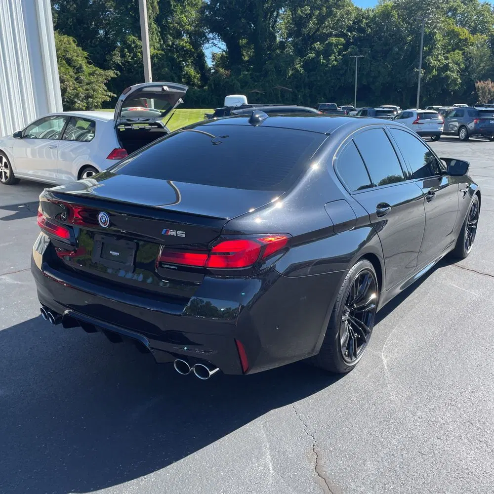 2023 BMW M5