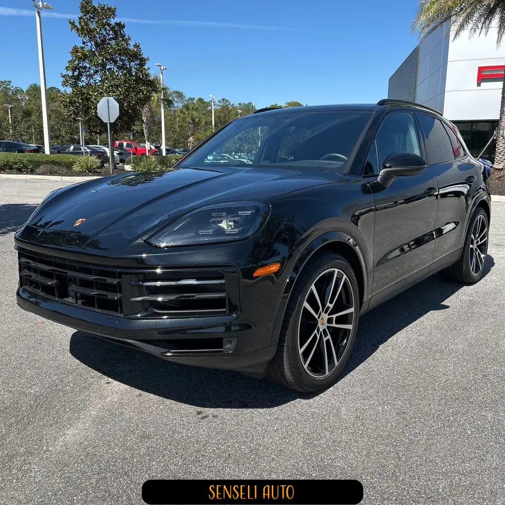 2024 Porsche Cayenne Base