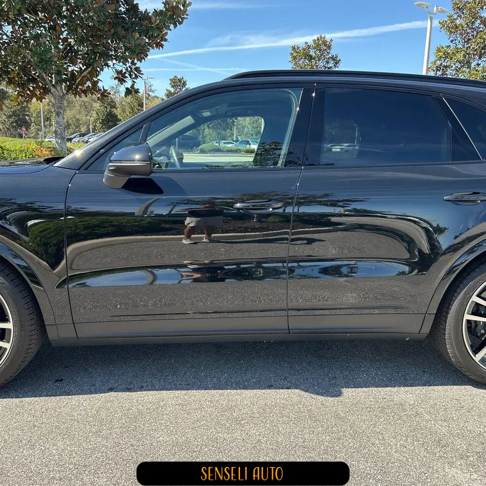 2024 Porsche Cayenne Base