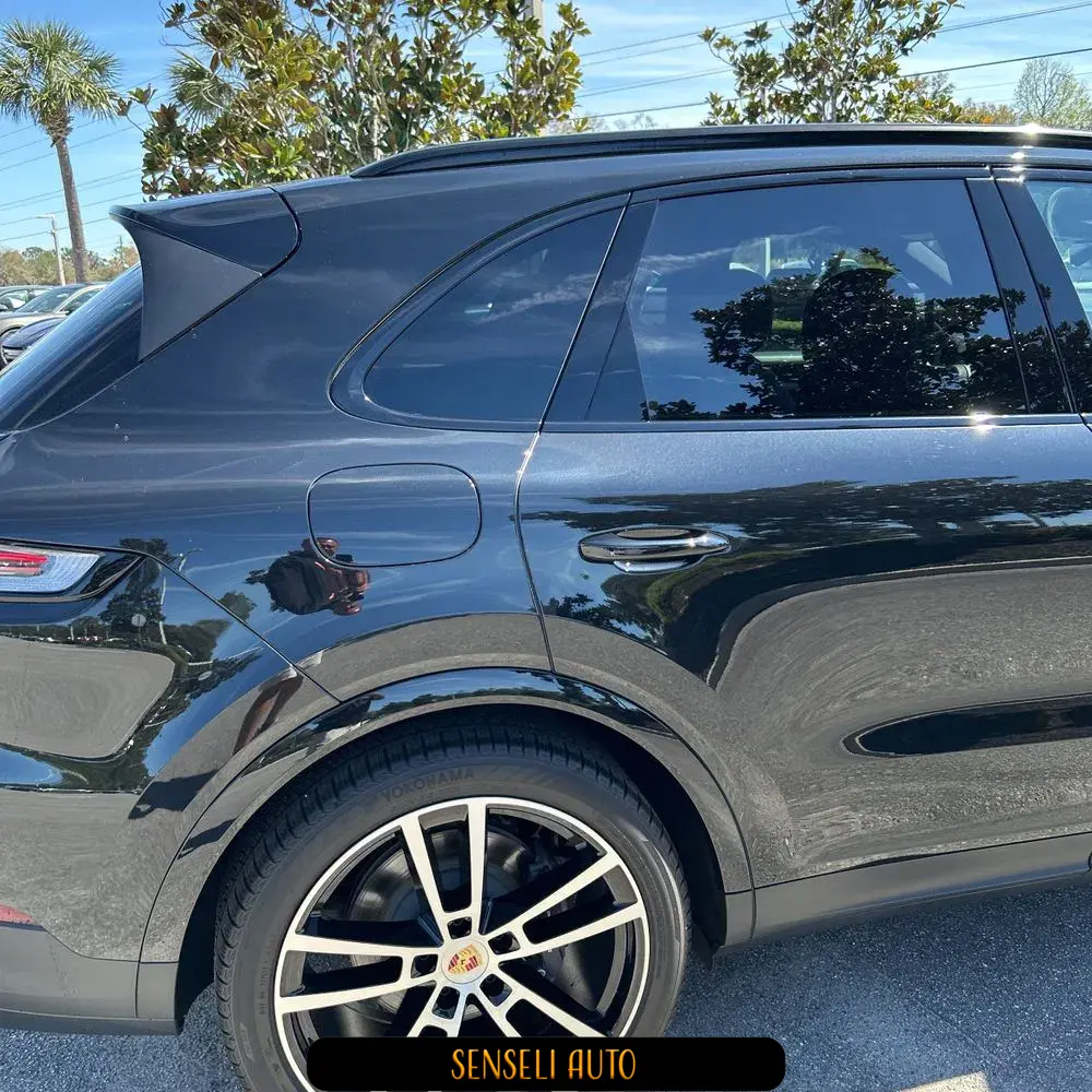 2024 Porsche Cayenne Base