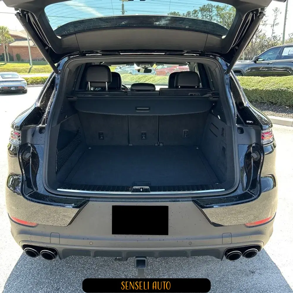 2024 Porsche Cayenne Base