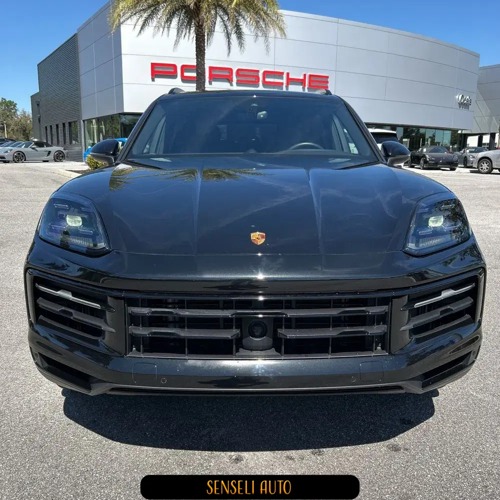 2024 Porsche Cayenne Base
