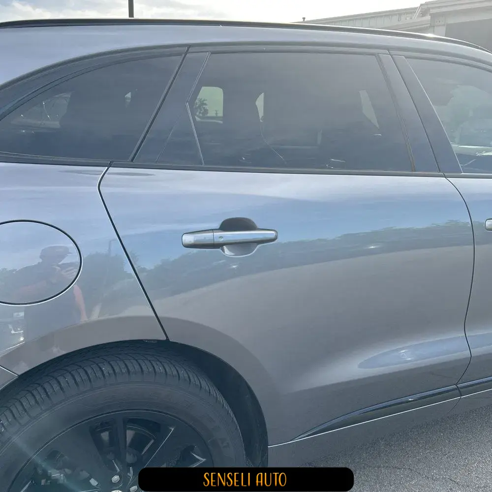 2024 Jaguar F-Pace P400 R-Dynamic S