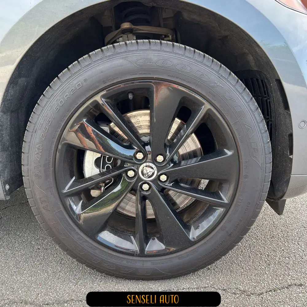 2024 Jaguar F-Pace P400 R-Dynamic S
