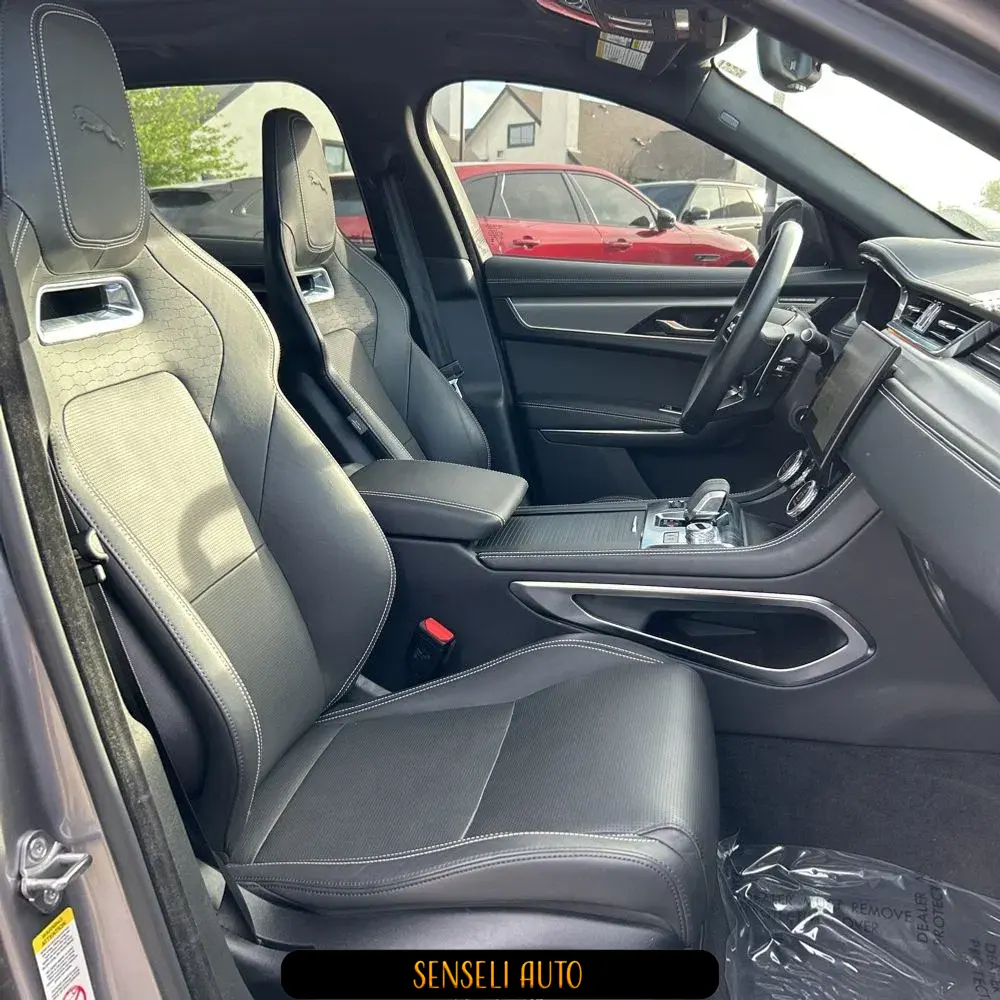 2024 Jaguar F-Pace P400 R-Dynamic S