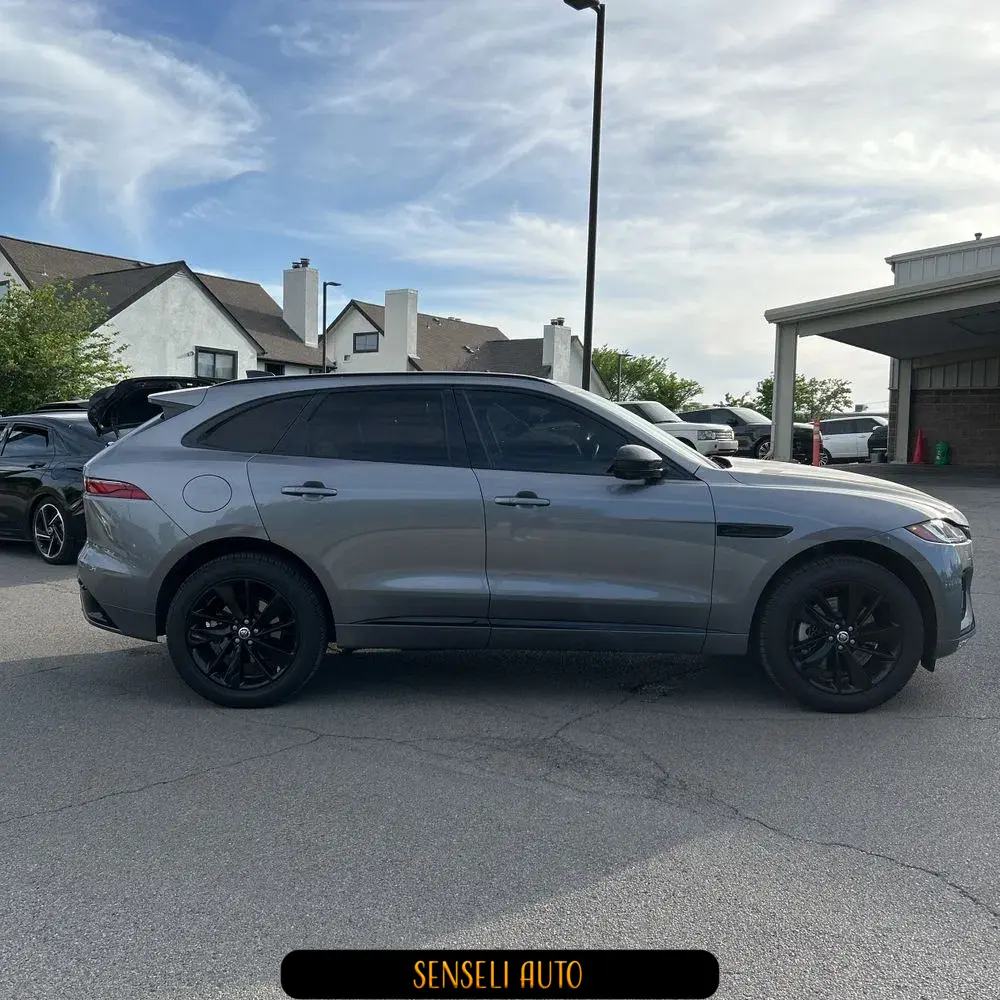 2024 Jaguar F-Pace P400 R-Dynamic S