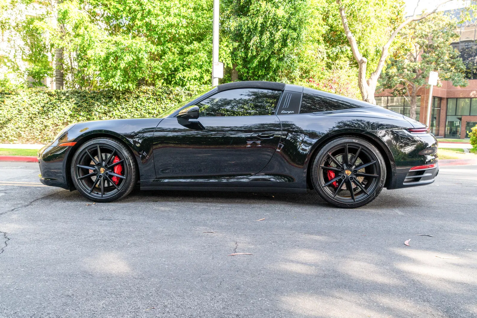 2024 Porsche 911 Targa 4S Coupe - 3k Miles, Twin-Turbo Flat-6, Premium and Sport Packages, AWD