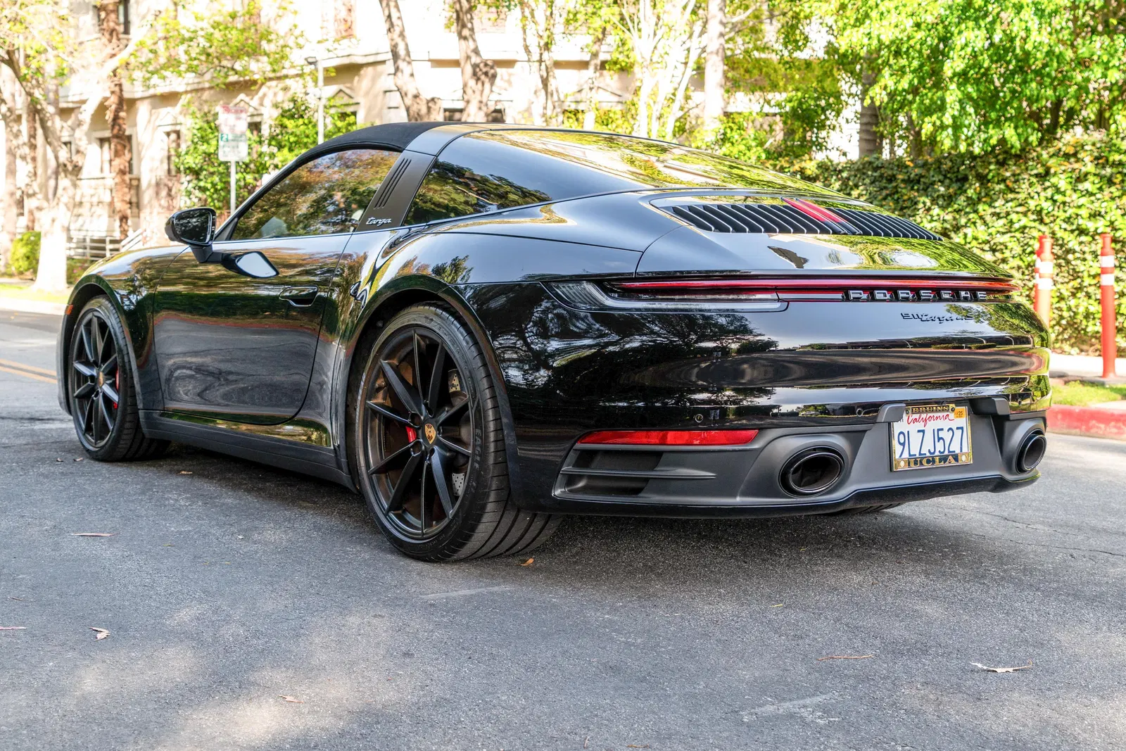 2024 Porsche 911 Targa 4S Coupe - 3k Miles, Twin-Turbo Flat-6, Premium and Sport Packages, AWD