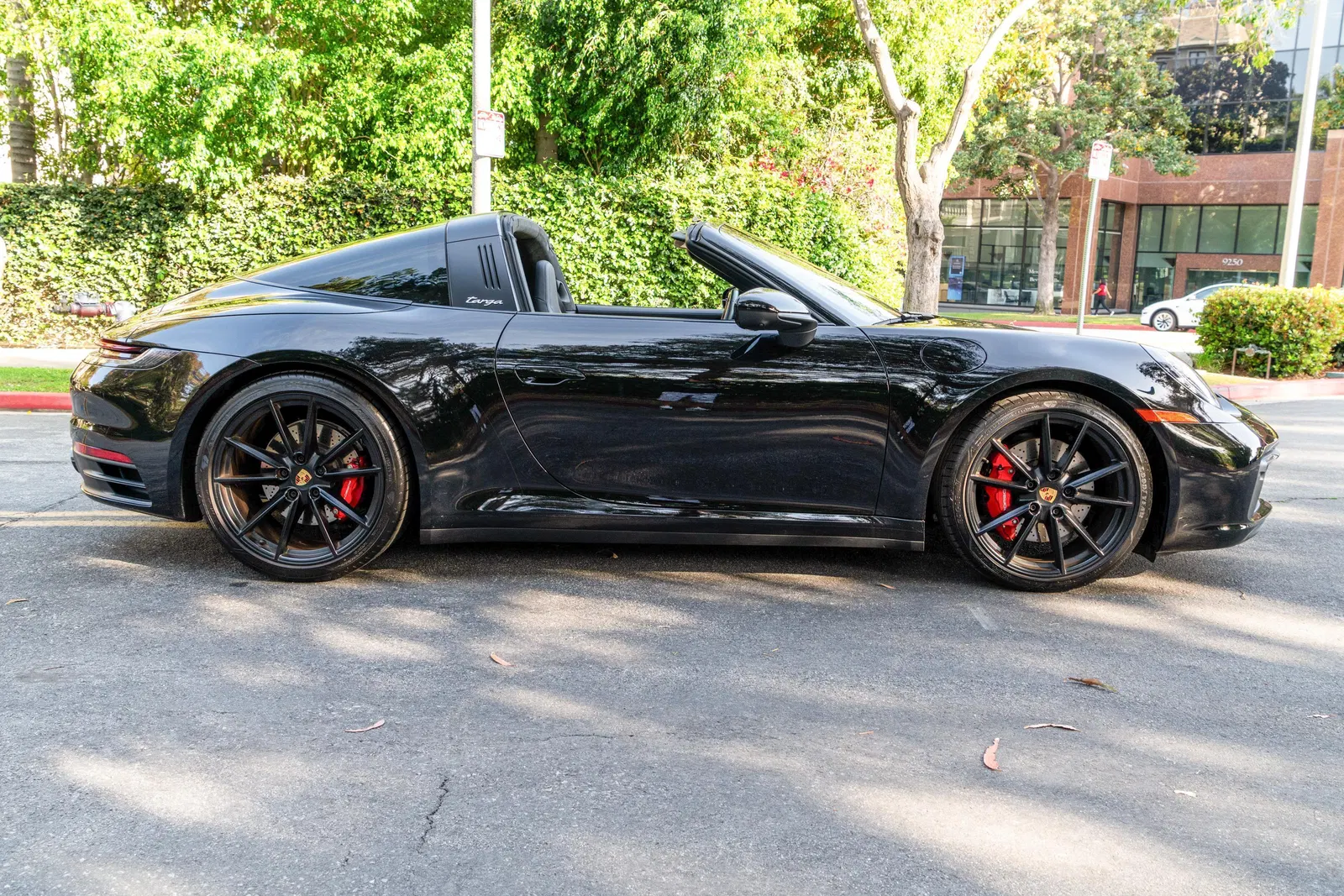2024 Porsche 911 Targa 4S Coupe - 3k Miles, Twin-Turbo Flat-6, Premium and Sport Packages, AWD
