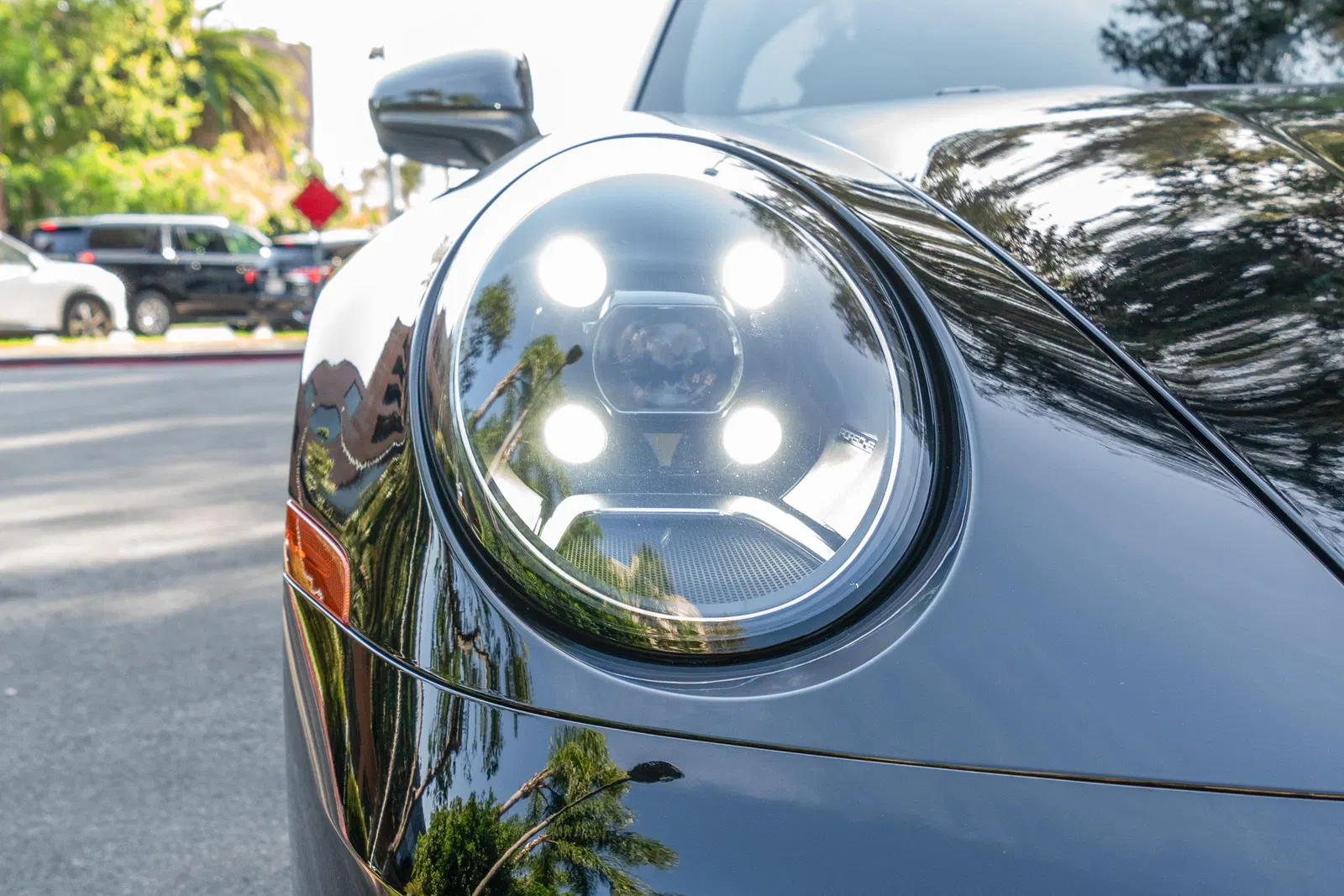 2024 Porsche 911 Targa 4S Coupe - 3k Miles, Twin-Turbo Flat-6, Premium and Sport Packages, AWD