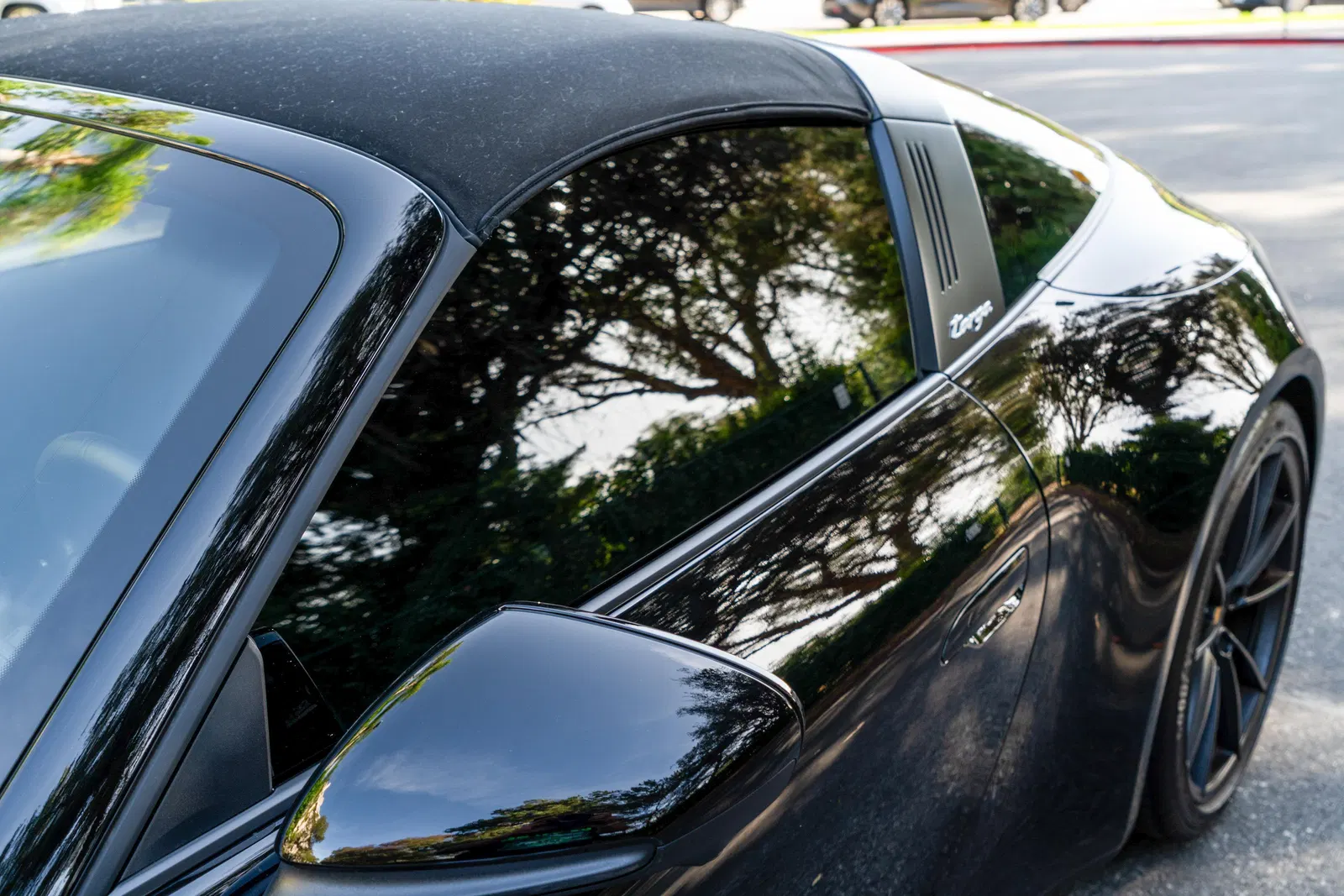 2024 Porsche 911 Targa 4S Coupe - 3k Miles, Twin-Turbo Flat-6, Premium and Sport Packages, AWD