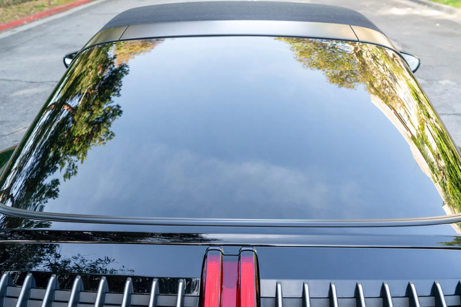 2024 Porsche 911 Targa 4S Coupe - 3k Miles, Twin-Turbo Flat-6, Premium and Sport Packages, AWD