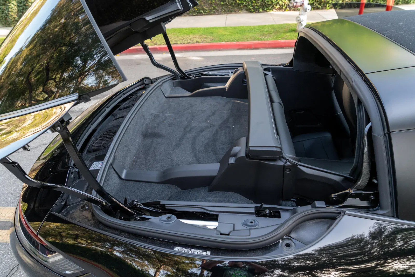 2024 Porsche 911 Targa 4S Coupe - 3k Miles, Twin-Turbo Flat-6, Premium and Sport Packages, AWD