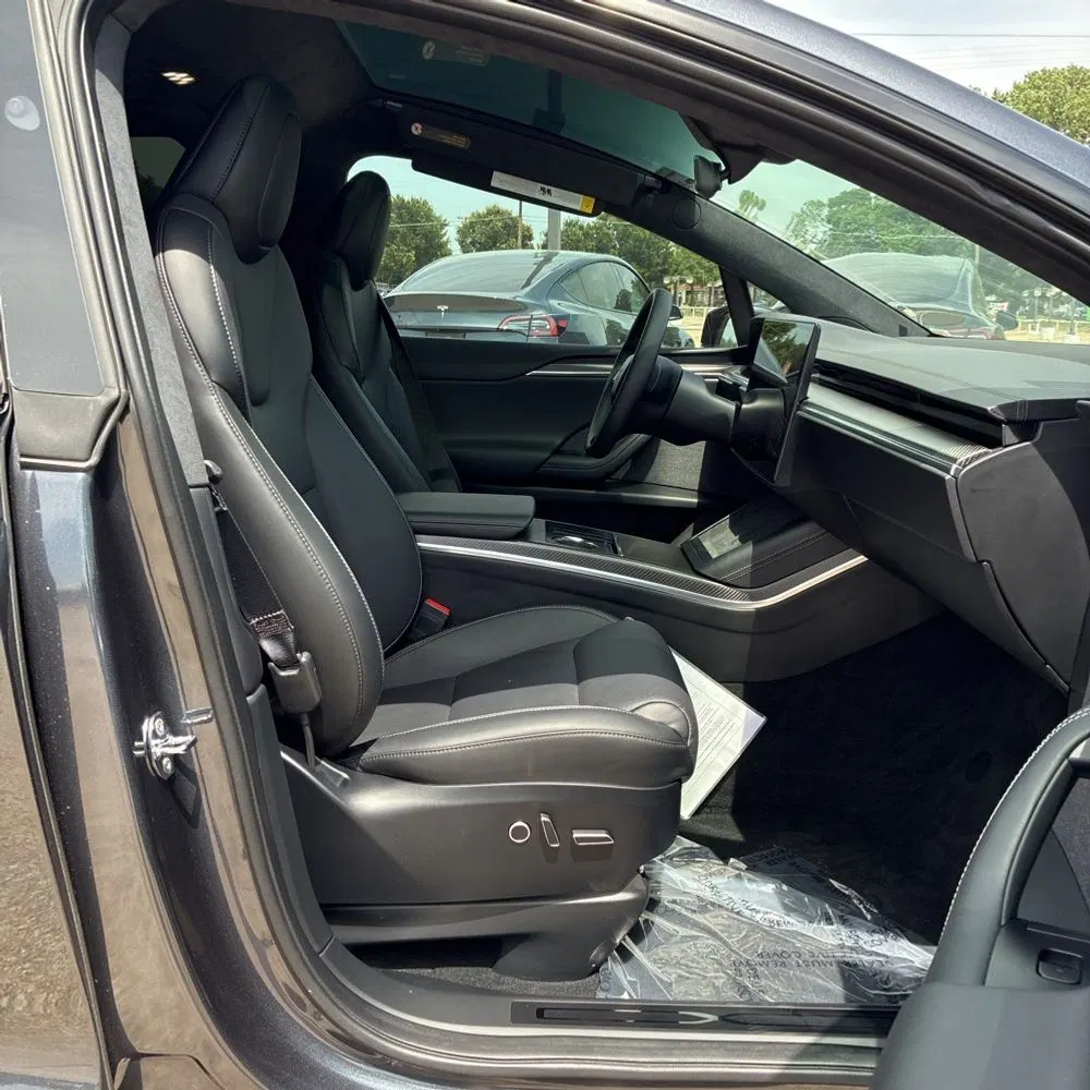 2024 Tesla Model X Plaid