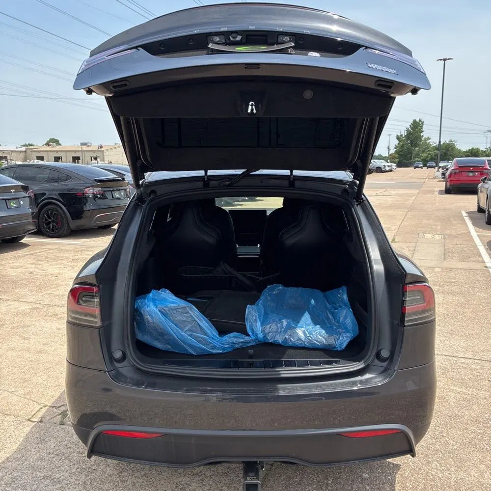2024 Tesla Model X Plaid