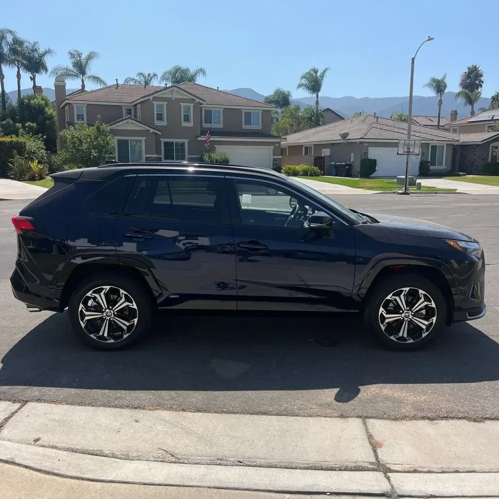 2025 Toyota RAV4 Plug-in Hybrid XSE
