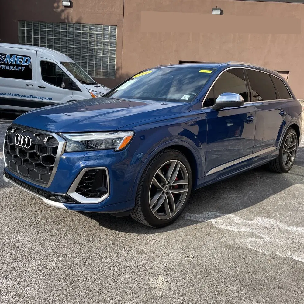 2025 Audi SQ7 Premium Plus