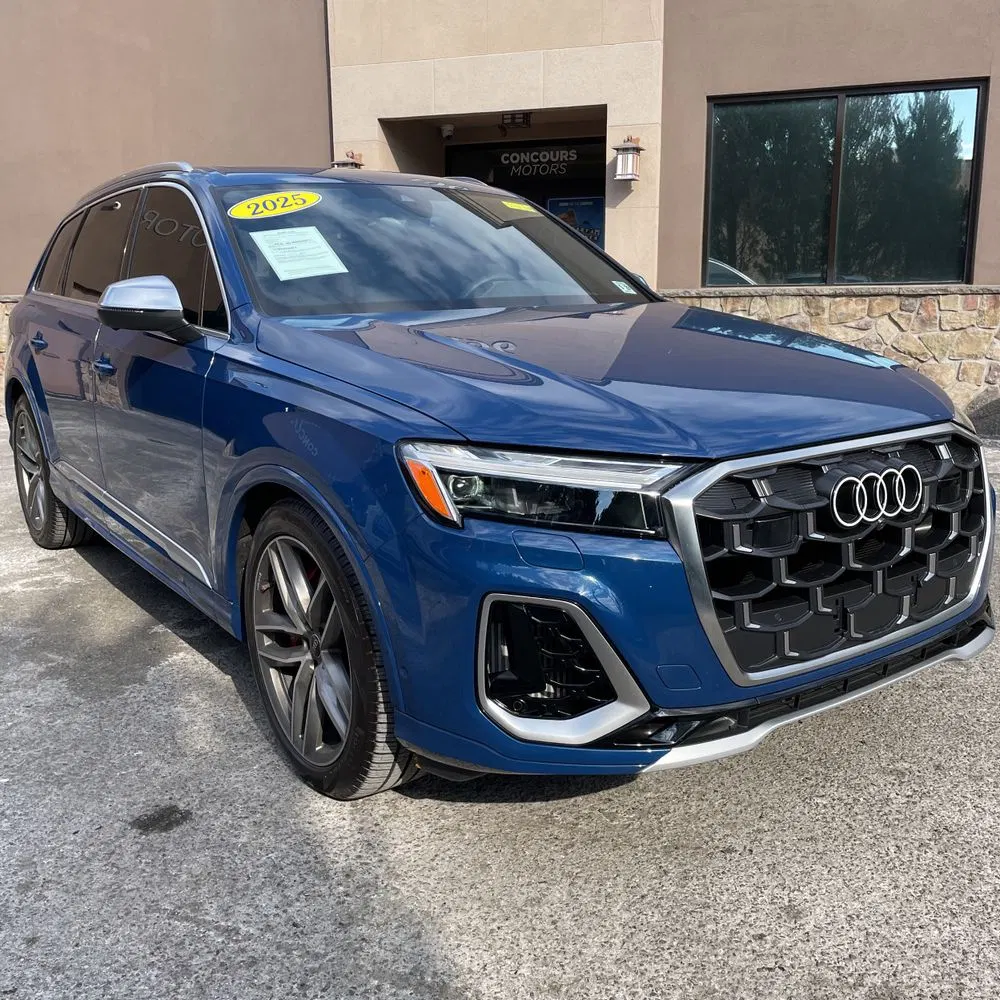2025 Audi SQ7 Premium Plus