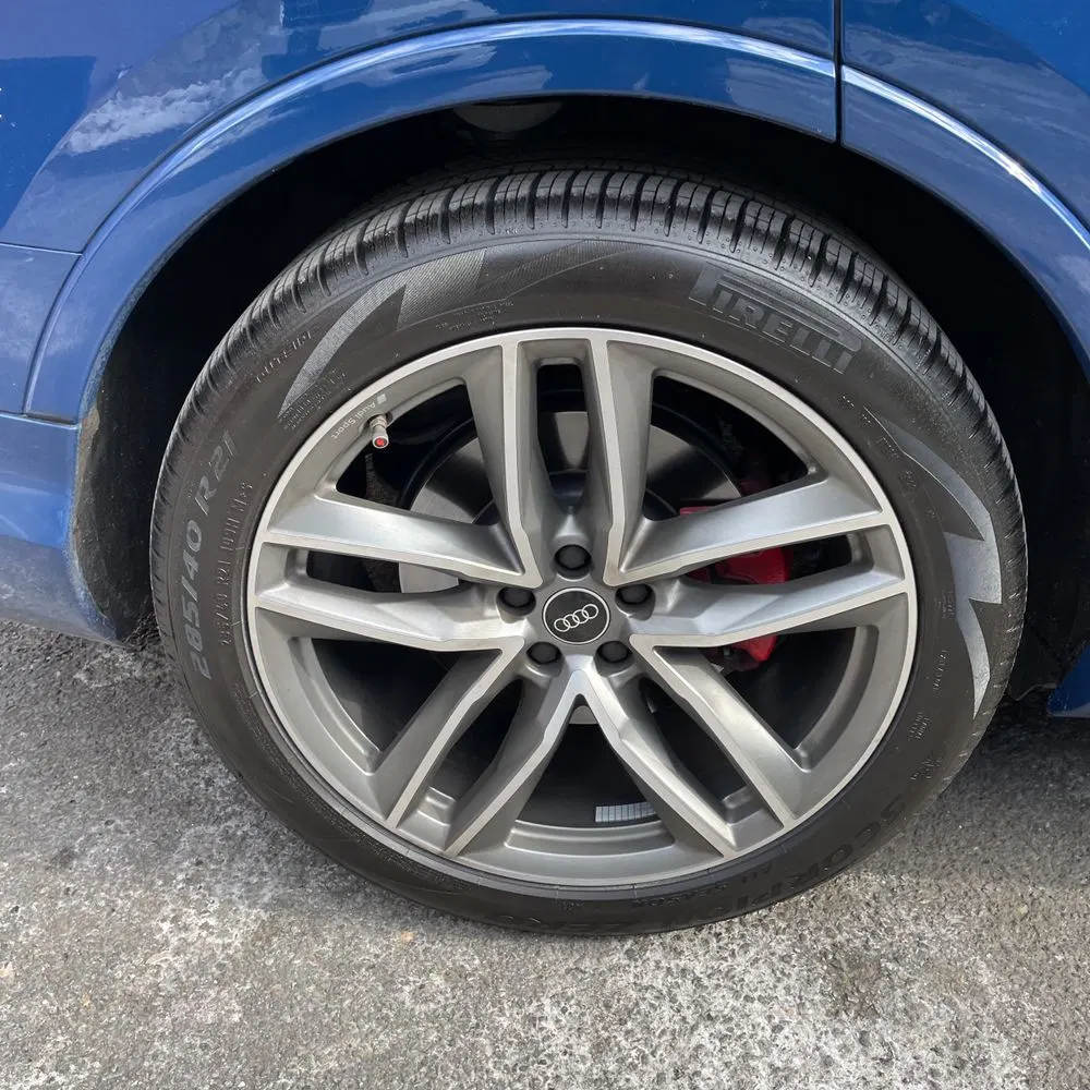 2025 Audi SQ7 Premium Plus