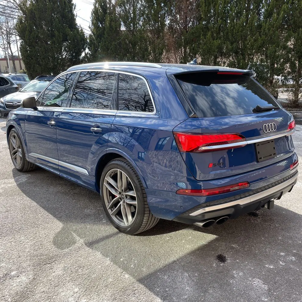 2025 Audi SQ7 Premium Plus
